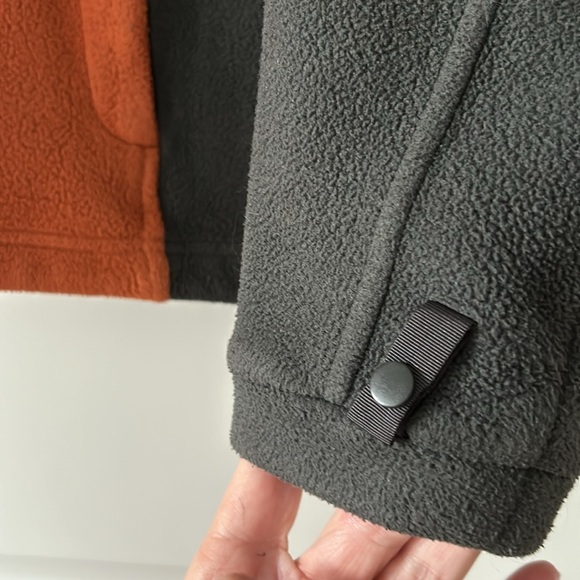 The North Face Color Block Orange & Grey Full Zip Fleece Jacket w Zipper Pockets - Picture 4 of 10